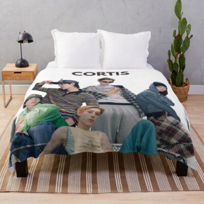 CORTIS Signature Style Throw Blanket