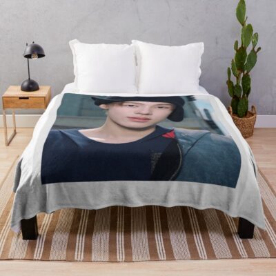 Seonghyeon Signature  Throw Blanket