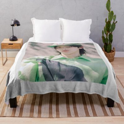 Juhoon Signature Throw Blanket