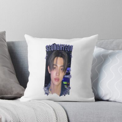 Seonghyeon Vintage Style Throw Pillow